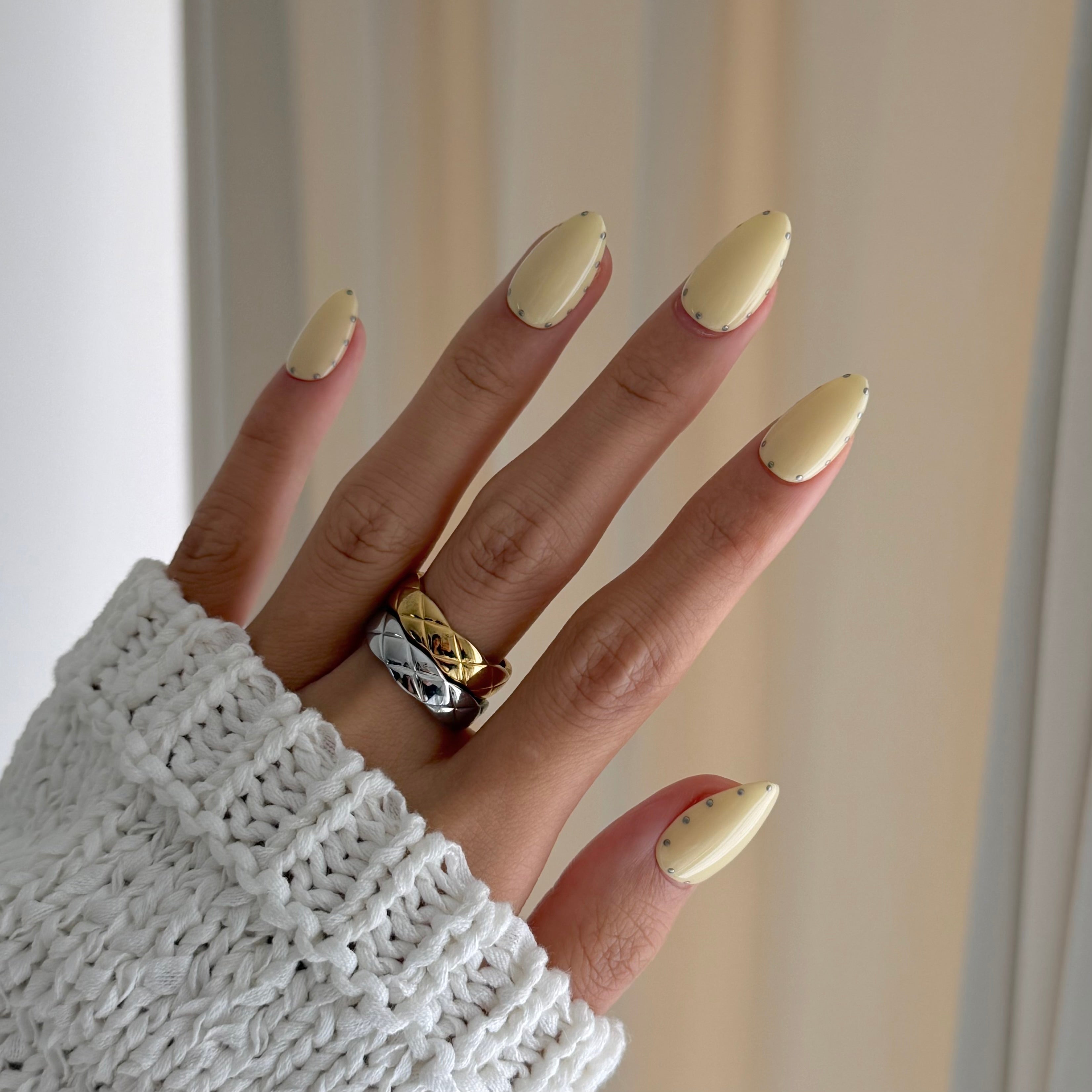 Butter Stud